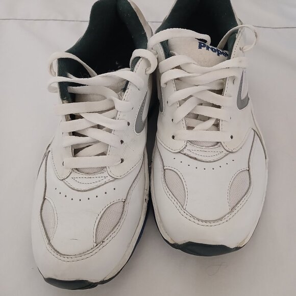 Propet Women's Fast Walker Strap Sneaker size 7.5 - Picture 2 of 10